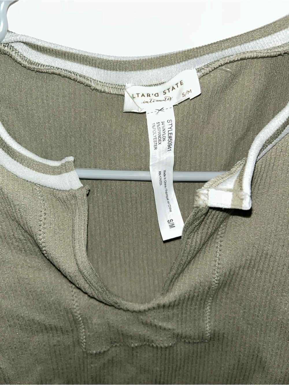 Altar'd State Olive Green Ribbed Crop Top with White Trim - Picture 3 of 3